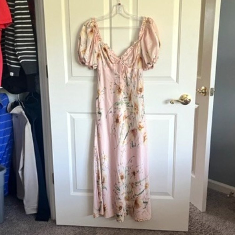 ASTR THE LABEL FLORAL MIDI DRESS